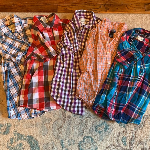 Short sleeve button down bundle! - Picture 1 of 7